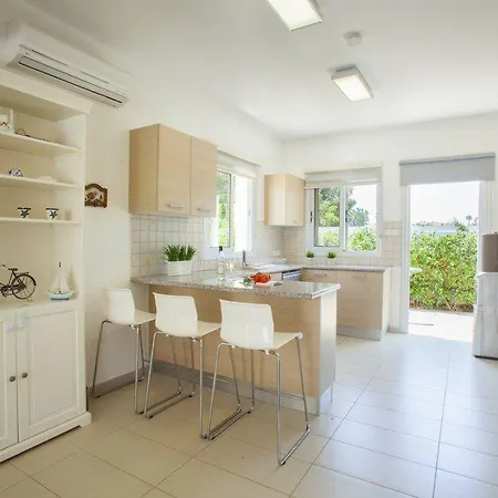 빌라 Imagine Renting This Luxury In 19 프로타라스