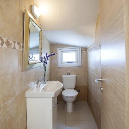 Imagine Renting This Luxury In 19 *