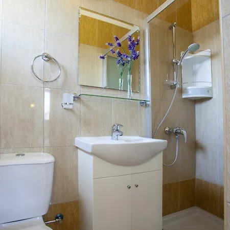 Imagine Renting This Luxury In 19 Protaras
