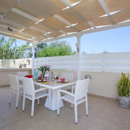 Imagine Renting This Luxury In 19 Villa